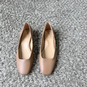 Naturalizer Tan Flats